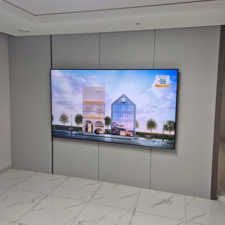강북구 대형TV 높이 조정 현장